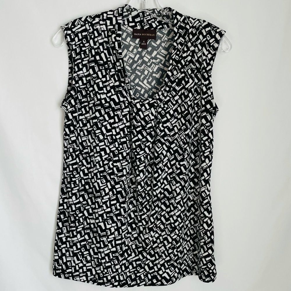 🟢Dana Buchman Top Black White Geometric Size S